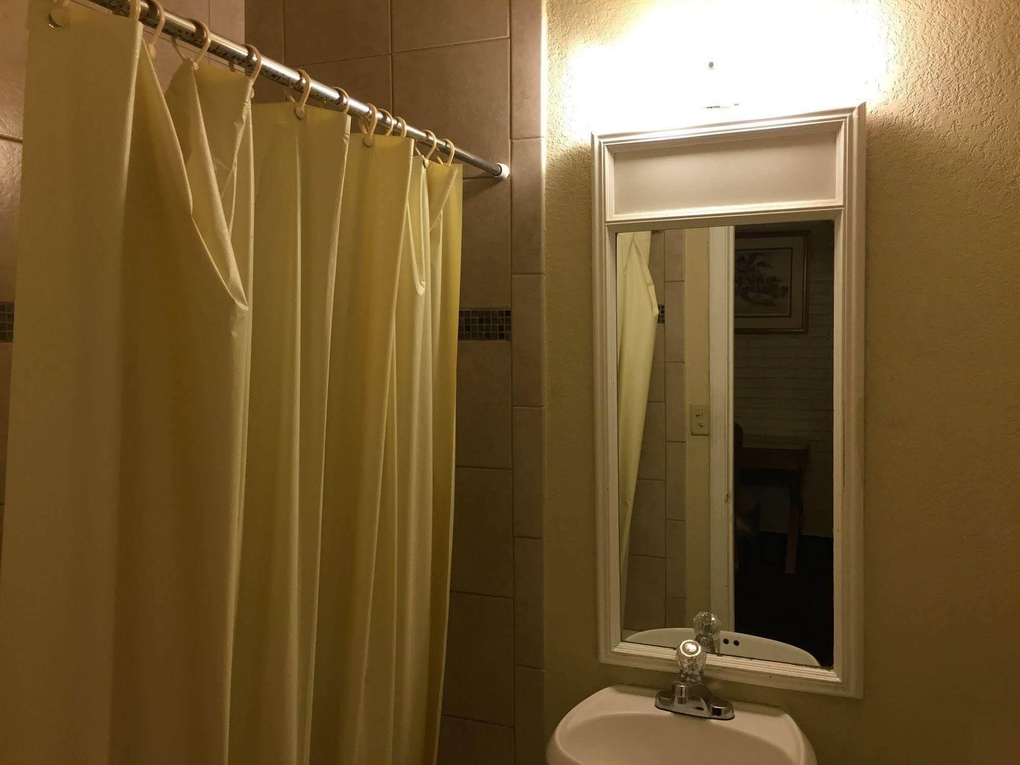 La Hacienda Hotel Laredo Eksteriør billede